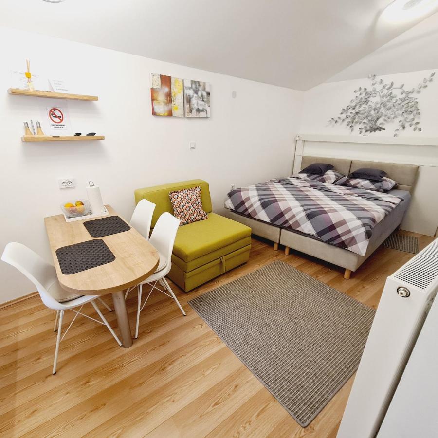 Cozy Studio Apartment Tian In Zagreb Exterior photo