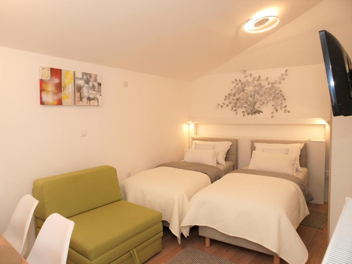 Cozy Studio Apartment Tian In Zagreb Exterior photo